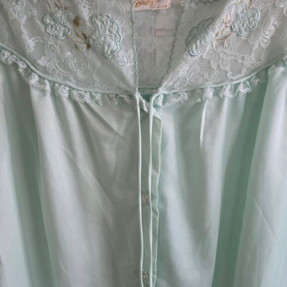 Blue Lace Trim Short Sleeve Button Front M - Picture 14 of 16